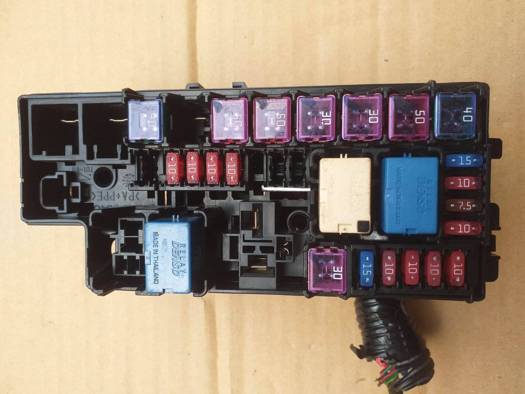 fuse box sekring TOYOTA RUSH & DAIHATSU TERIOS ( LAMA ) ORISINIL SAMA ...