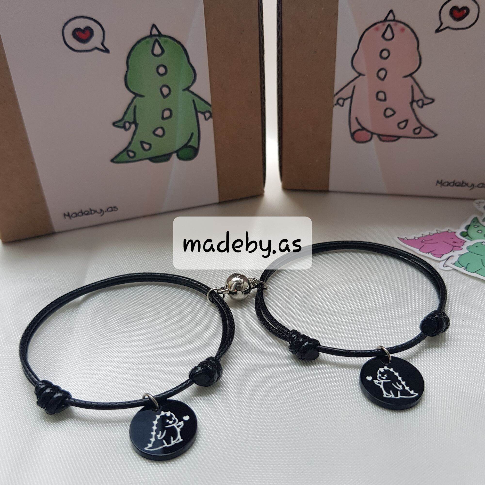 Gelang Couple Inisial Magnet.html