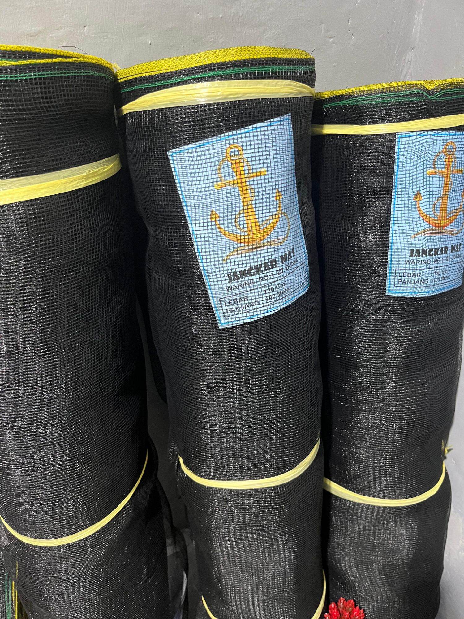 jaring waring super duper hitam kandang ayam kebun ikan dll 100meter x 120cm Harga 227,000 rupiah*Gratis Ongkir