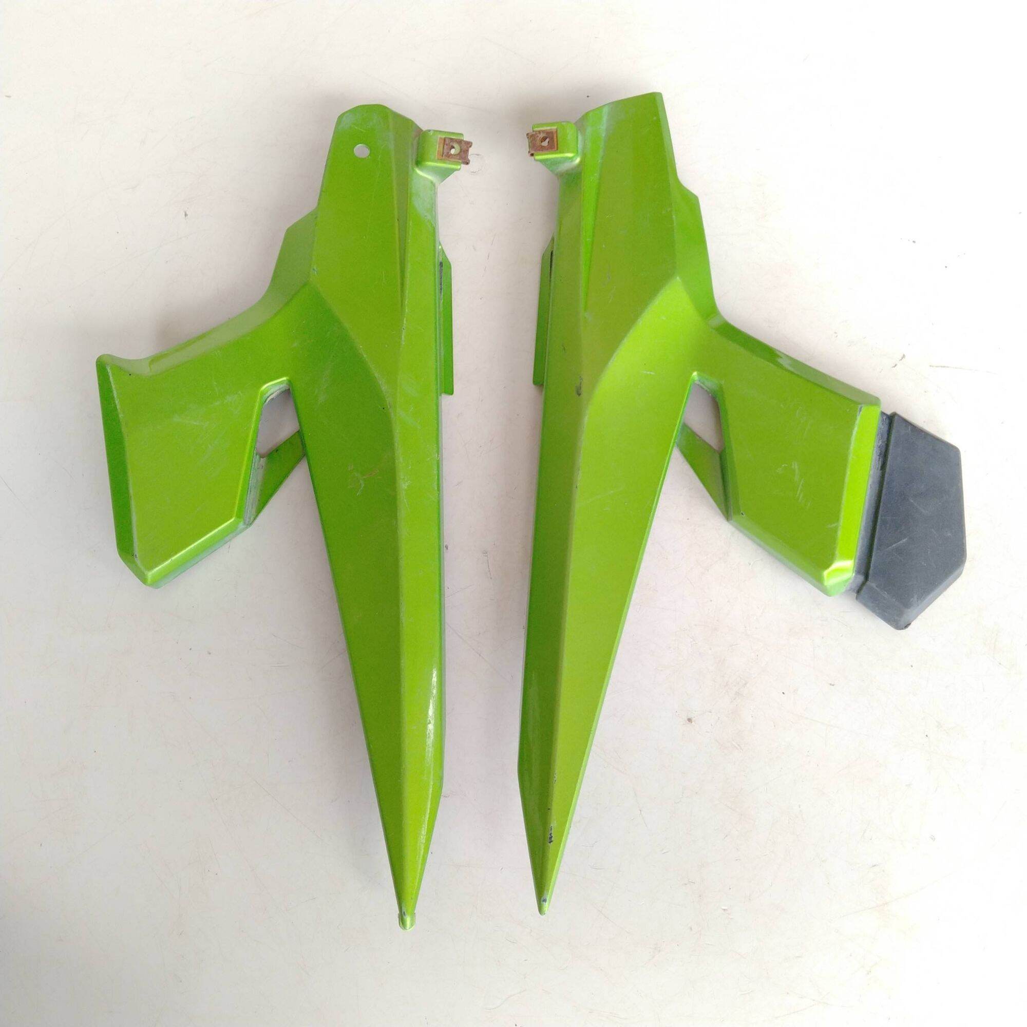 COVER SAMBUNGAN BODI JUPITER MX NEW WARNA HIJAU TUTUP AKI JUPITER MX