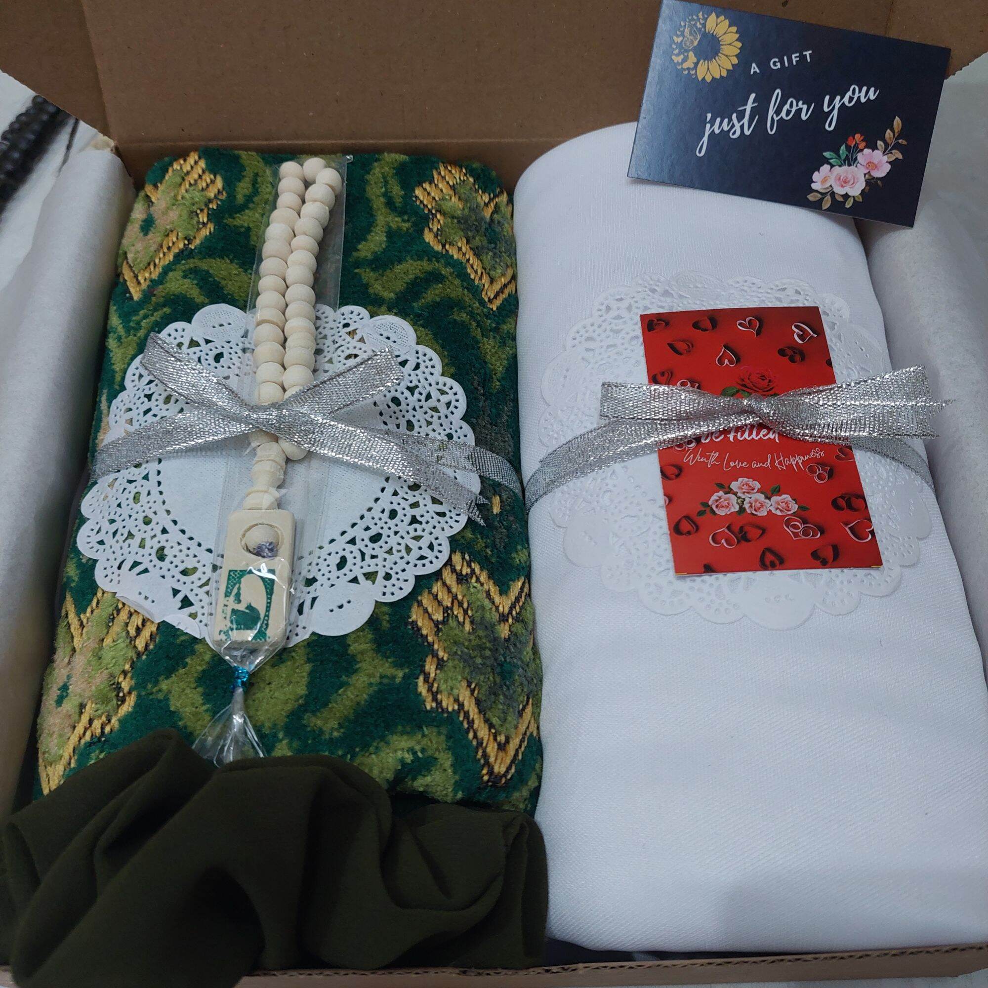 Hempers Mukena Sajadah/ hadiah box hadiah umroh haji