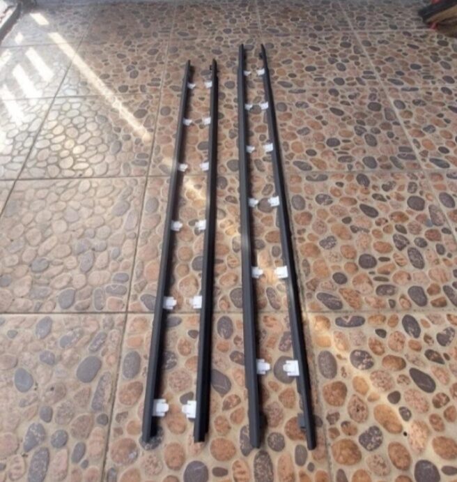 karet pelipit kaca untuk pintu mobil avanza xenia all new 2012--2018 original Harga 365,000 rupiah*Gratis Ongkir