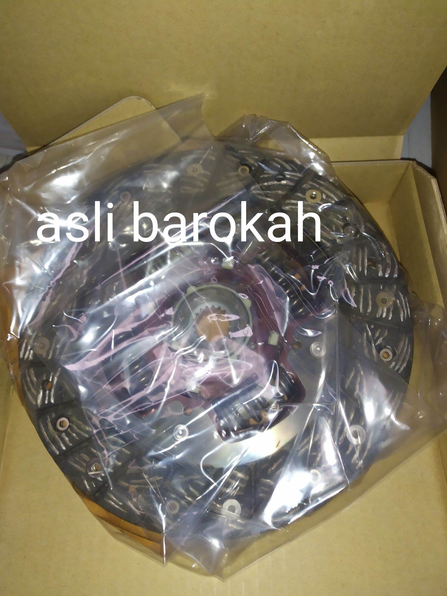 DISC COMP CLUTH. 22400-60J00 PIRINGAN KOPLING. KAMPAS KOPLING SUZUKI SWIFT RS 415 CKD MANUAL TRANSMISSION. Harga 1,499,500 rupiah*Gratis Ongkir