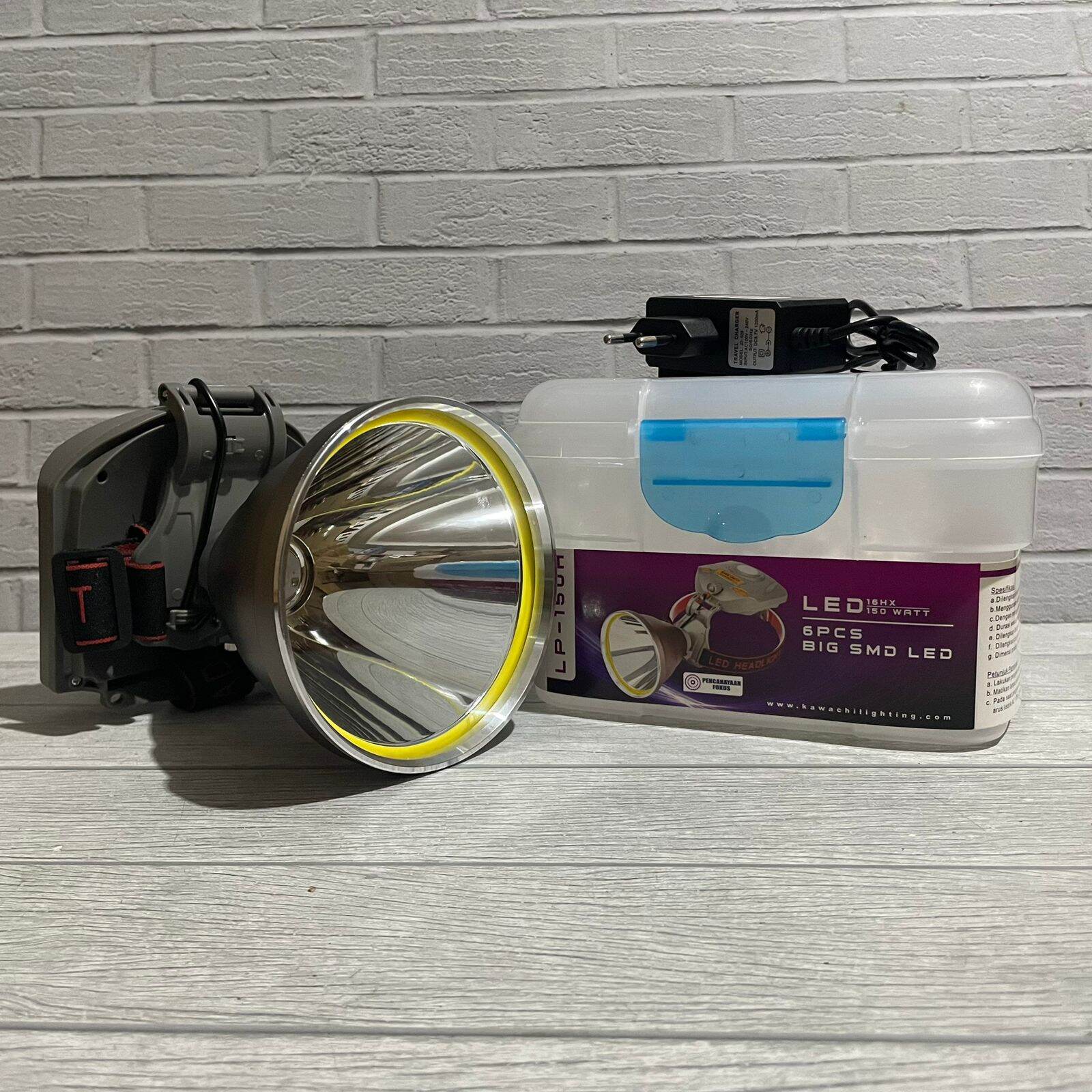 KAWACHI SENTER KEPALA KWC LP 150H 150W PUTIH SUPER LED HEAD LAMP BAGUS KUALITAS TERBAIK Harga  599,799 rupiah*Gratis Ongkir