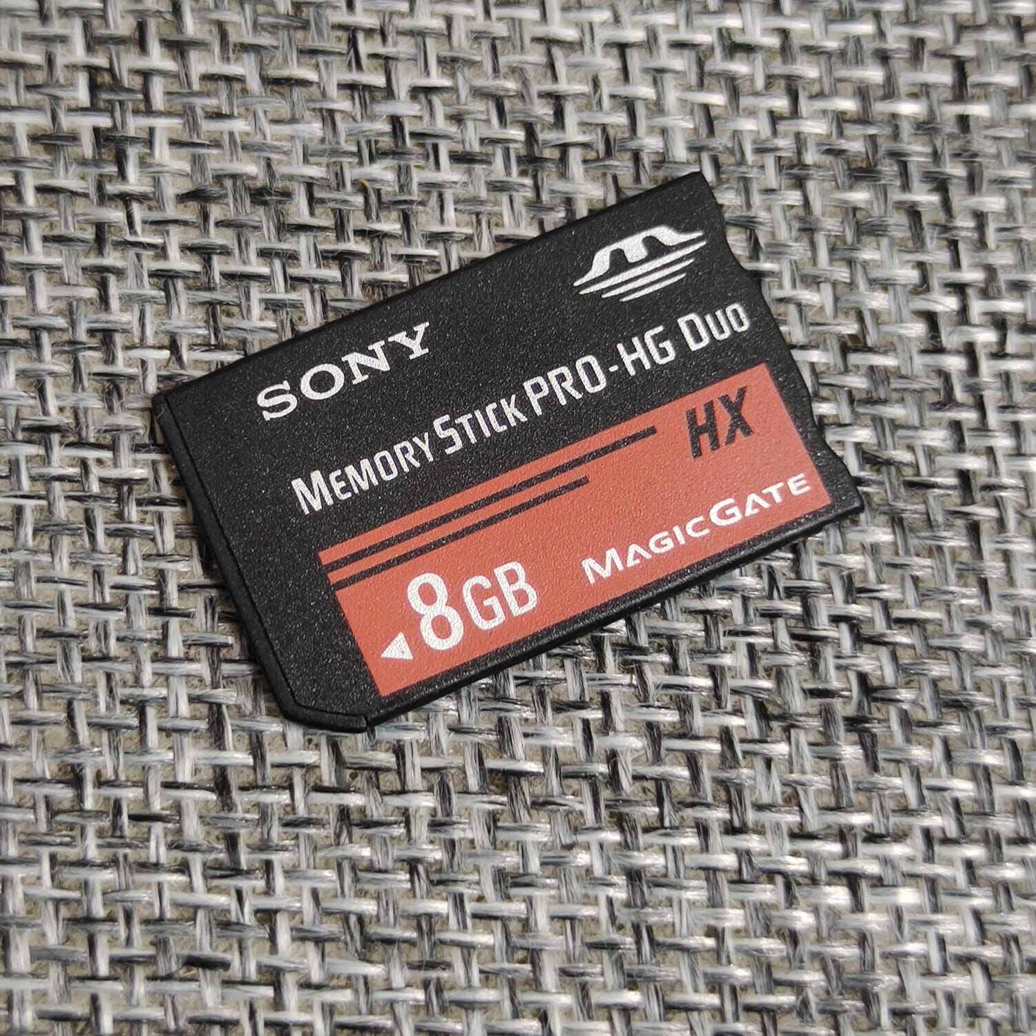 Memory Stick Pro-HG Duo. Карта памяти Sony MS-m8. Карта памяти Sony MS-m16. Карта памяти Sony MS-m4.