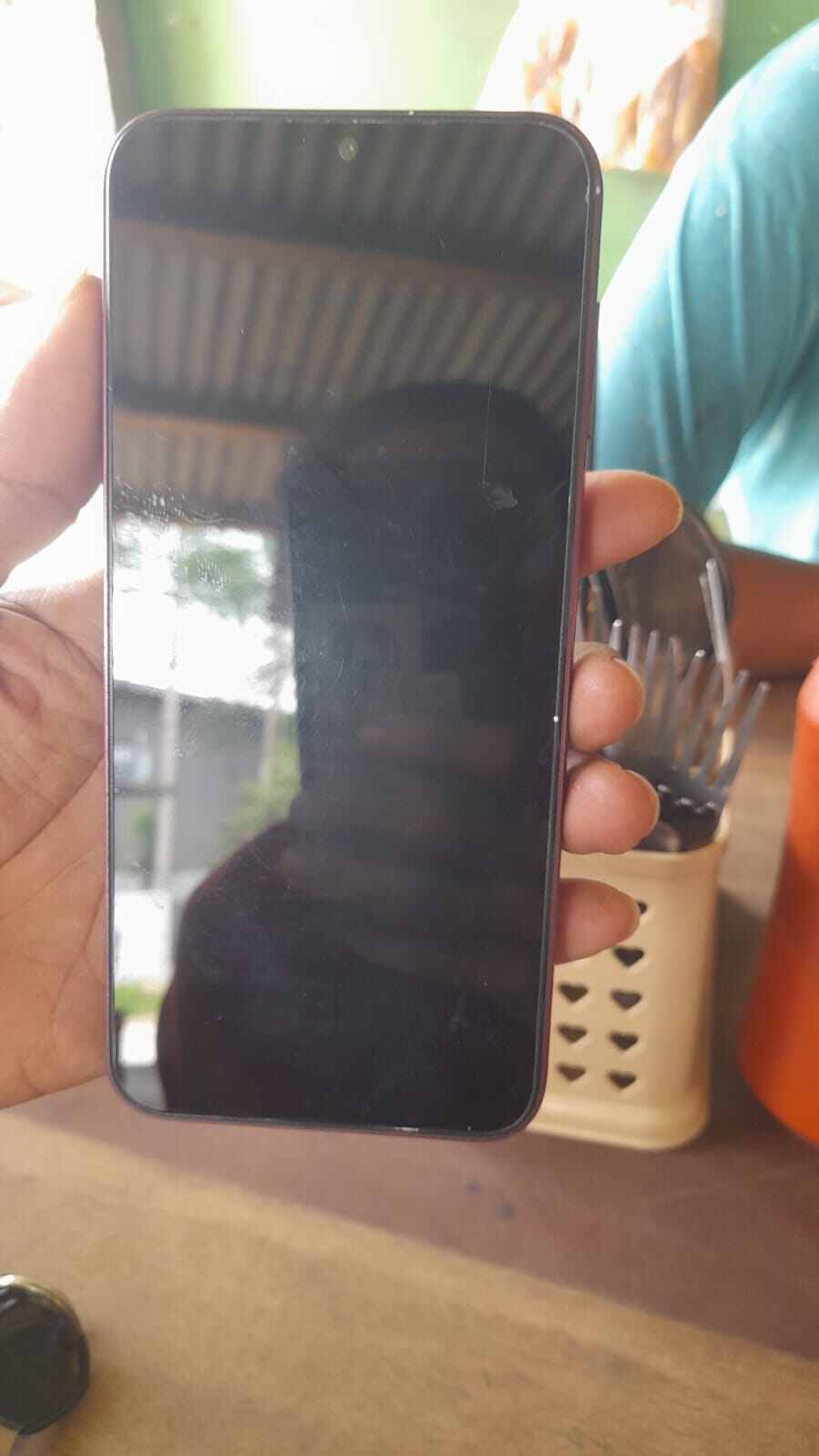 samsung a14 seken normal Harga  1,200,000 Ringgit*Penghantaran Percuma