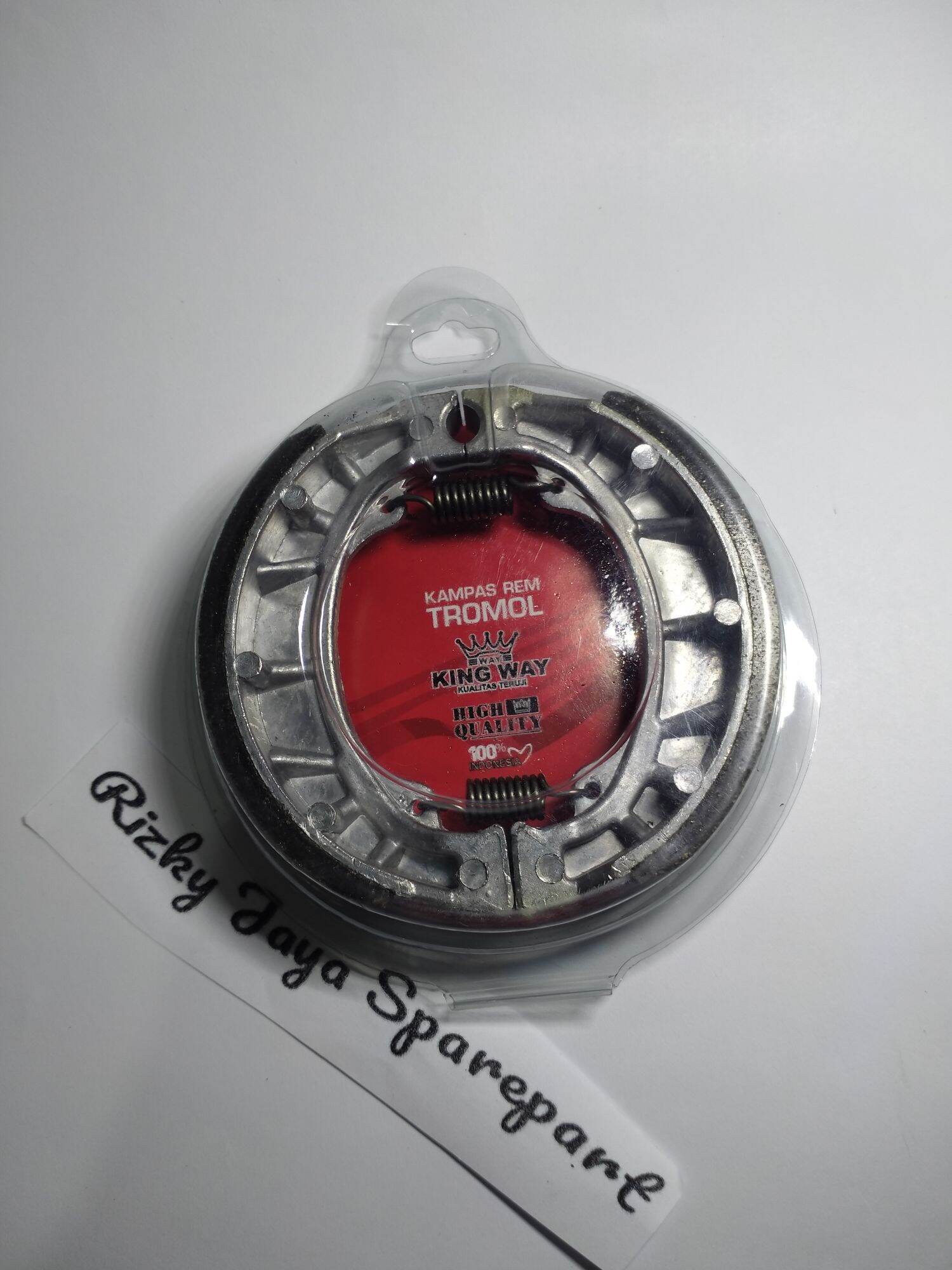 King Way Drum Brake Pads, Front/Rear Astrea Grand, Supra, Supra X, Supra Fit, Fit New, Fit X, Kharisma, Supra X 125, Blade, Revo, Absolute, Win 100, Revo Fit Harga 18,000 rupiah*Gratis Ongkir