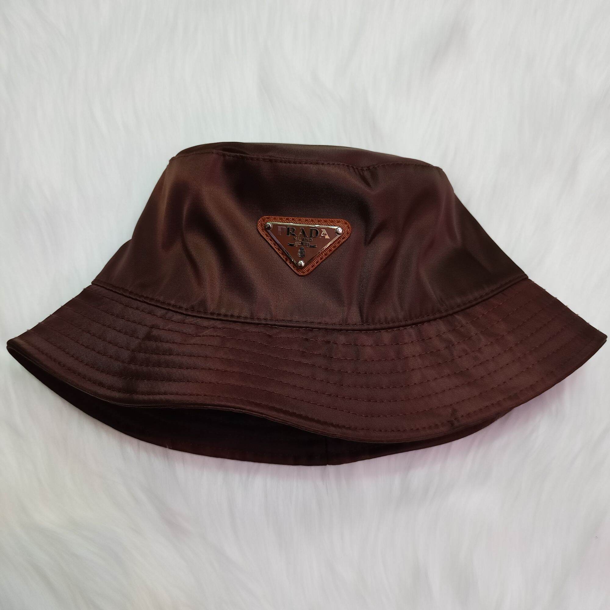 Topi Prada (tebal) Bucket Hat Import 