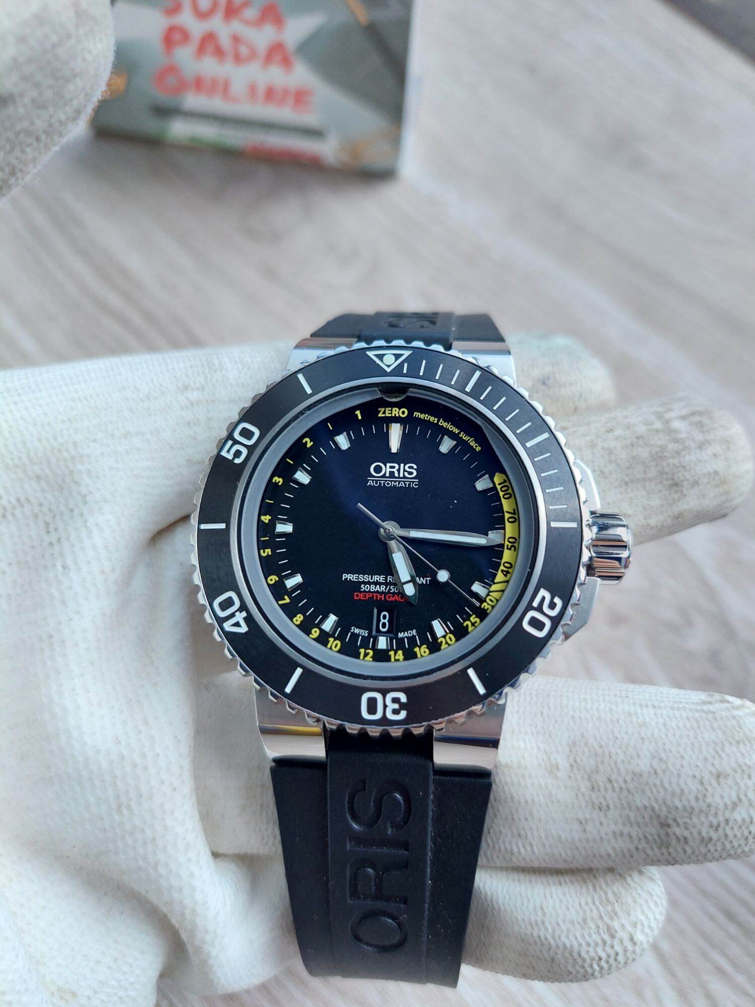 Jam tangan diver pria mewah bekas ORIS Aquis Depth Gauge original