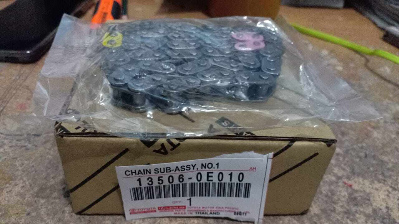 Timing chain/rantai keteng short hilux revo atau innova reborn 2gd Harga 240,000 rupiah*Gratis Ongkir