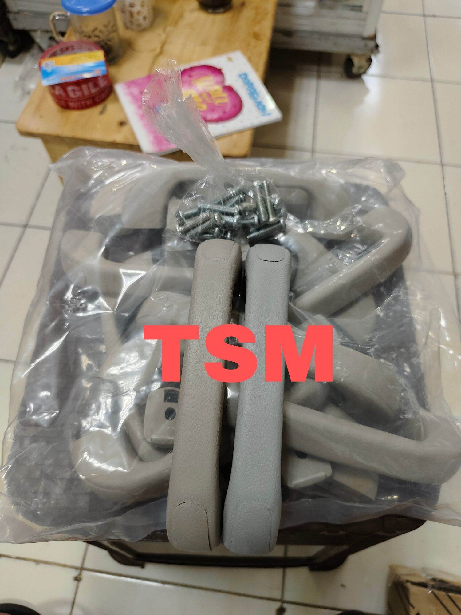 handel plafon pegangan tangan plafon Toyota Avanza Xenia Harga 10,000 rupiah*Gratis Ongkir