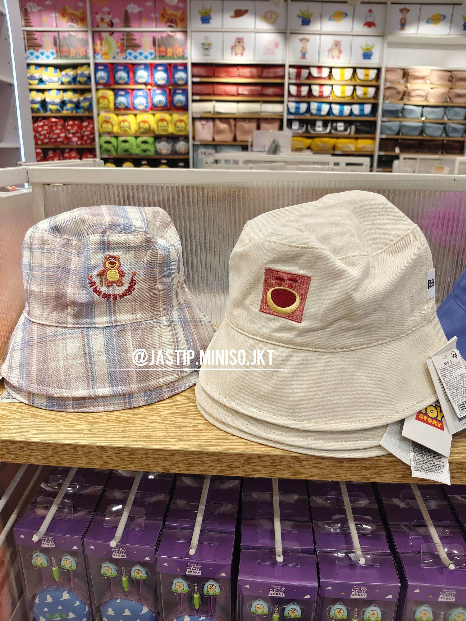 harga bucket hat miniso