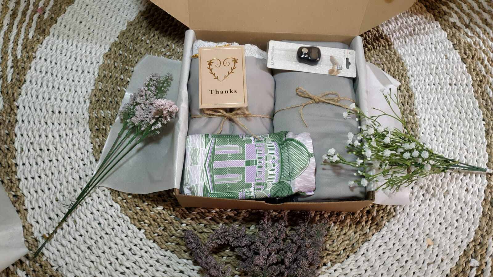 Hampers MUKENA/ Kado PERNIKAHAN/KADO Ulang TAHUN/ Hampers Idul Fitri