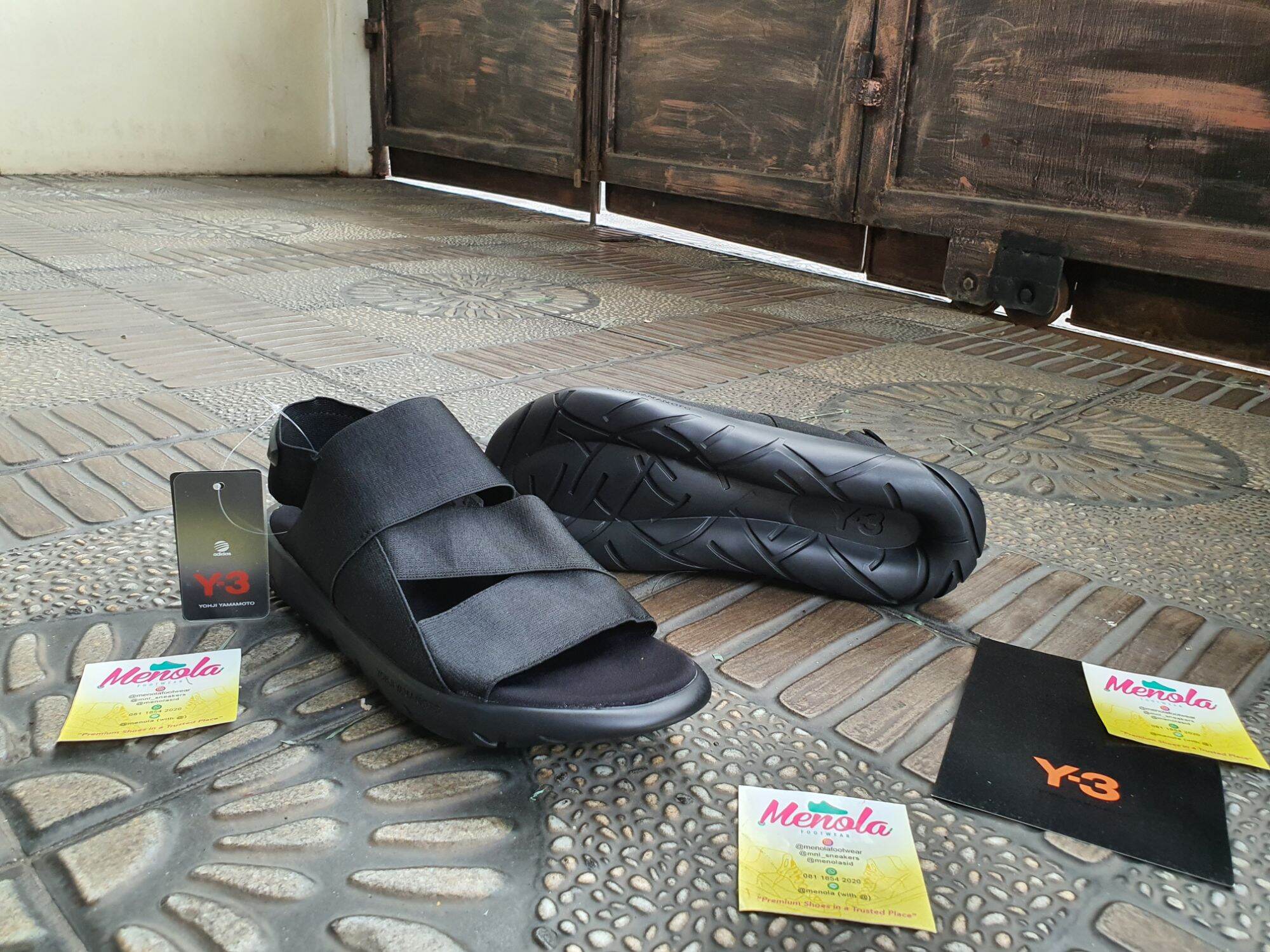 Sandal Yohji Yamamoto Y3 Triple Black Sandal Kulit Pu Casual