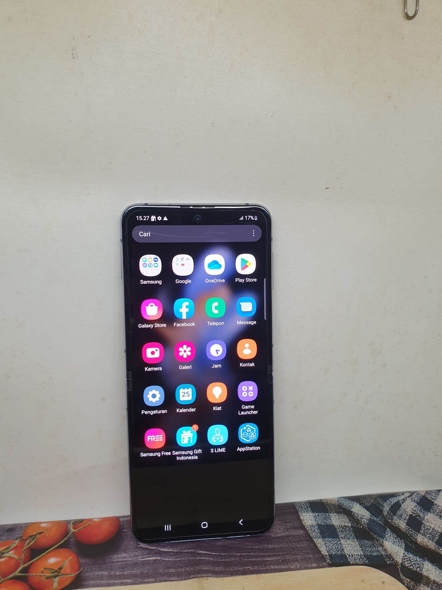 SAMSUNG Z FLIP 4 5G RESMI SEIN Harga  8,325,000 Ringgit*Penghantaran Percuma