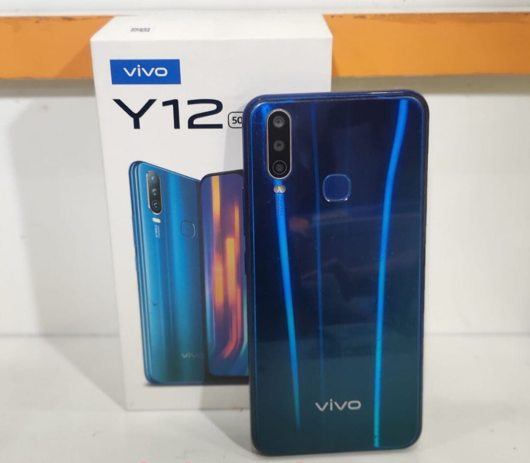 second Vivo Y12 3 32 fullset normal Harga 1,399,500 rupiah*Gratis Ongkir