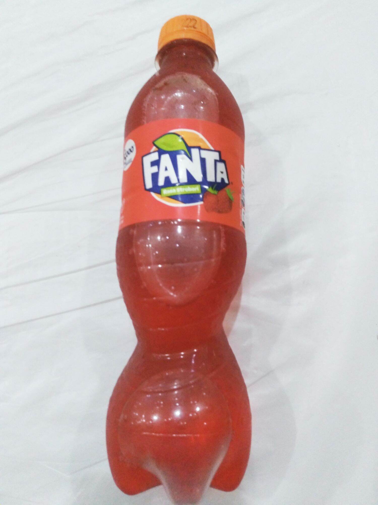 Minuman Fanta Rasa Strawberry 250 Ml Lazada Indonesia