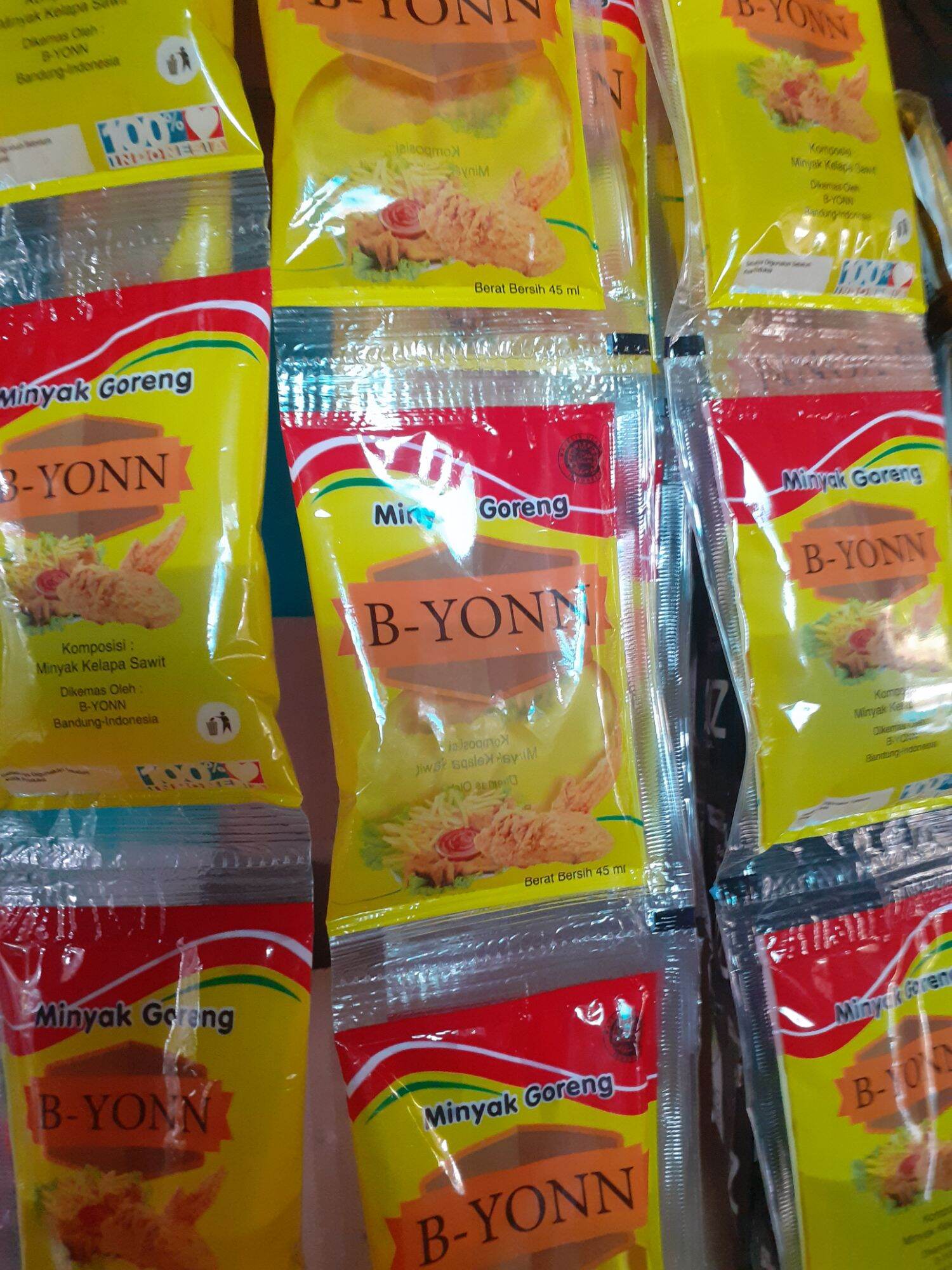 1 Renceng Isi 10 Sachet Minyak Goreng B Yonn Termurah Terlaris Irit ...