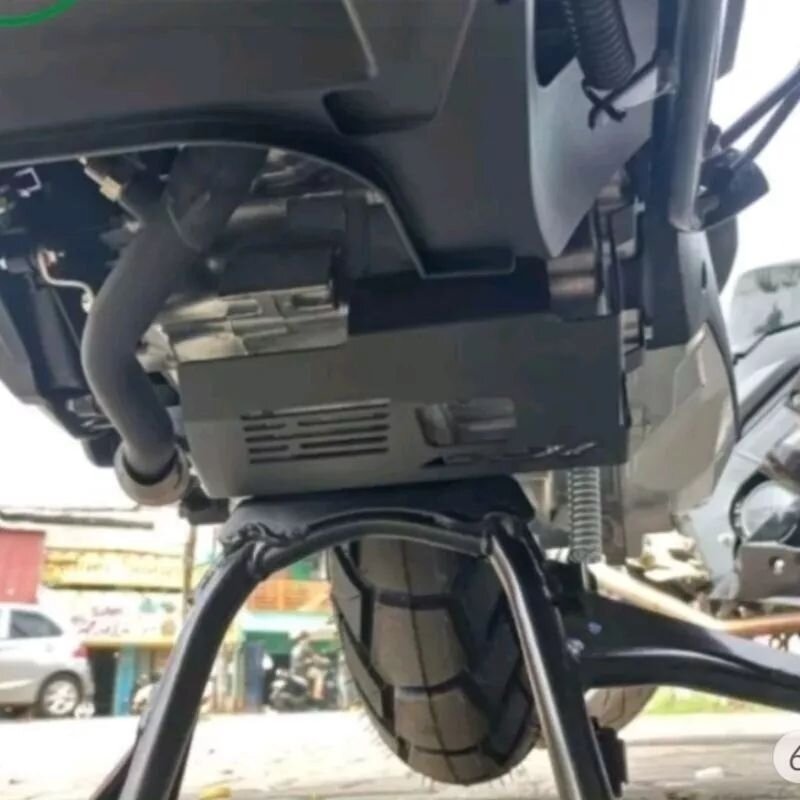 Honda ADV 150cc bảo vệ động cơ