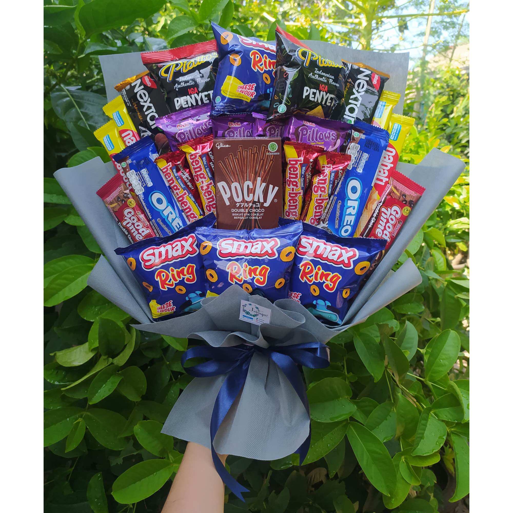(B) BUKET BIG PREMIUM POCKY BESAR DOUBLE CHOCO SNACK MEWAH ELEGAN BESAR ABU ABU / Anniversary