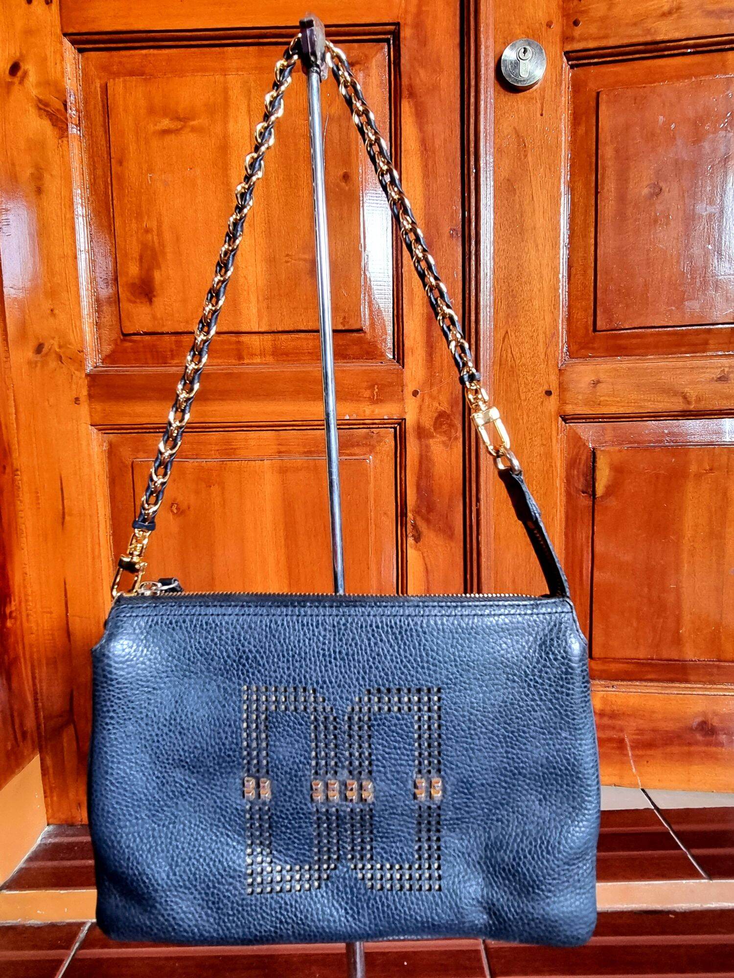 shoulder Brand DAKS ( preloved ) Lazada Indonesia