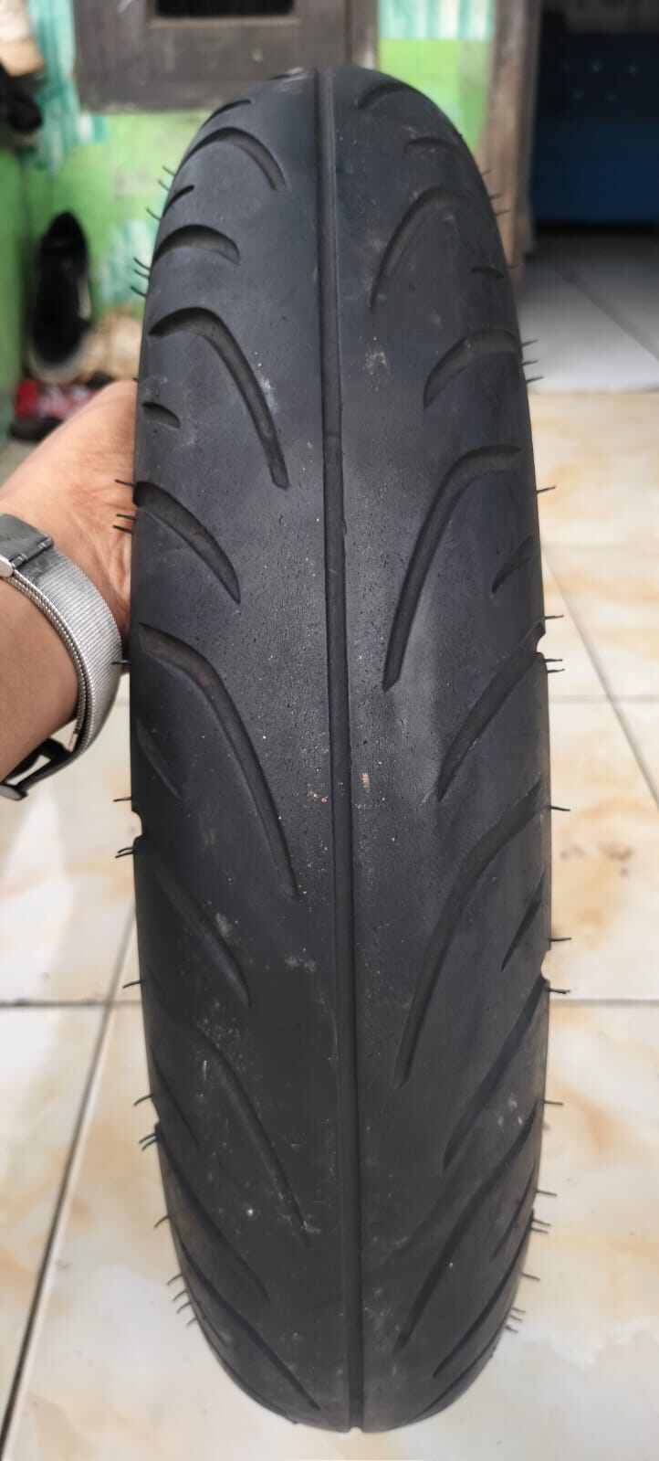 Tire copotan brand IRC size 100/80 ring 14 suitable for Vario beat all Matic others Harga 20,000 rupiah*Gratis Ongkir