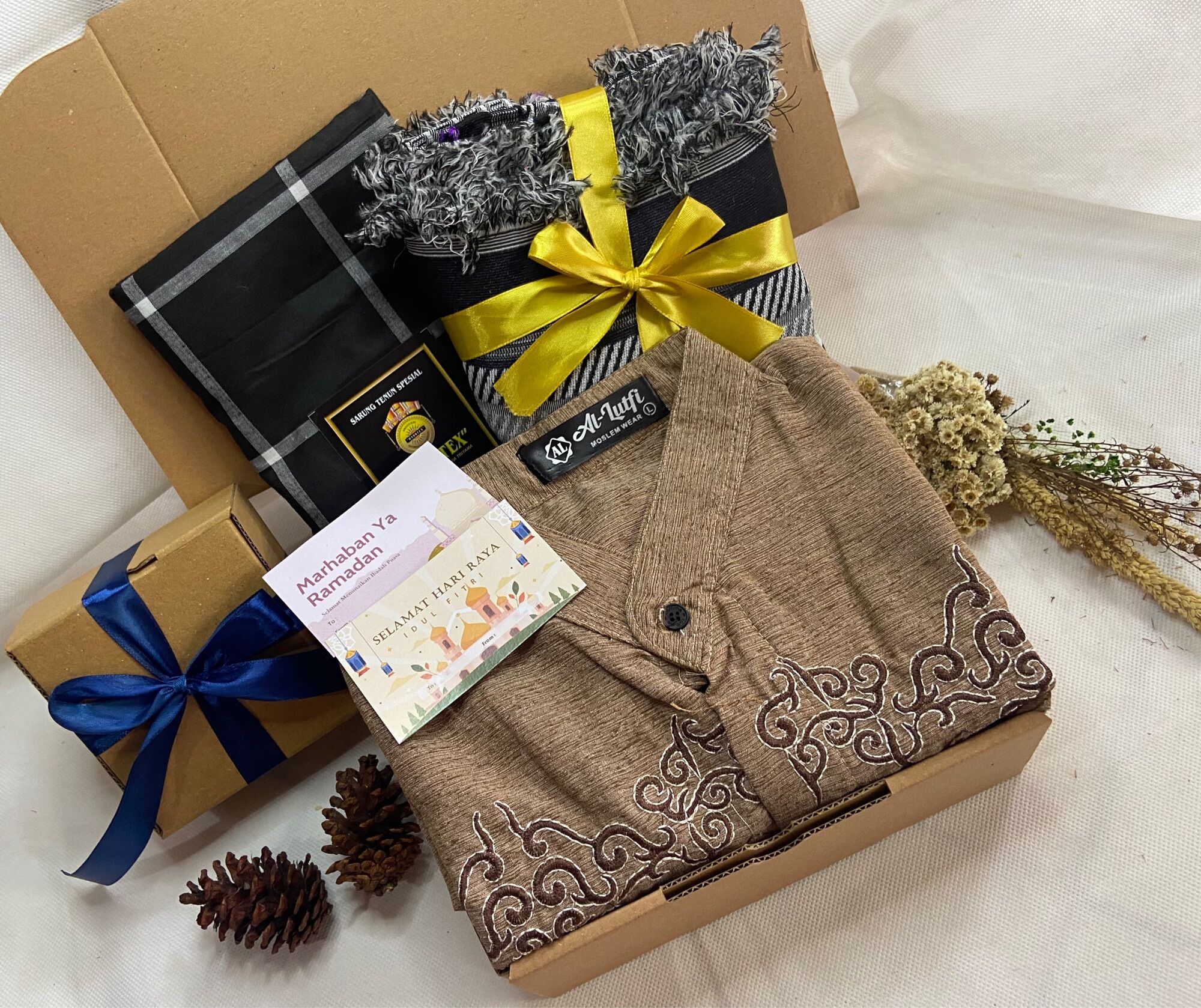 hadiah box Hampers Koko Sarung Sajadah Kado Ulang Tahun Pacar Kado Cowok Anniversary Hadiah Termurah Hโฆ