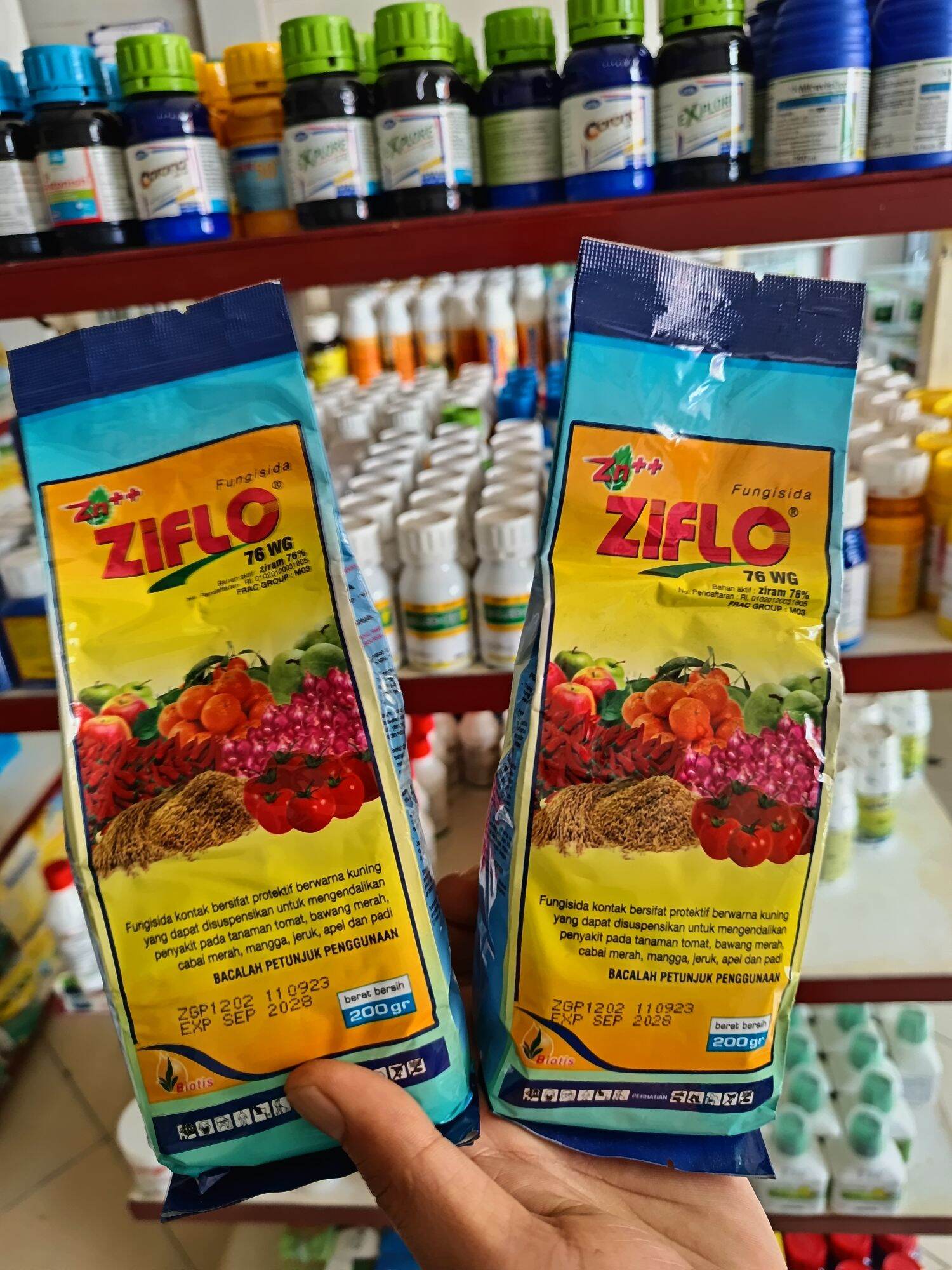 Thionic Fungisida Ziflo 76wg 200 Gram Plus Zink ++ Bahan Aktif Ziram 76% ...