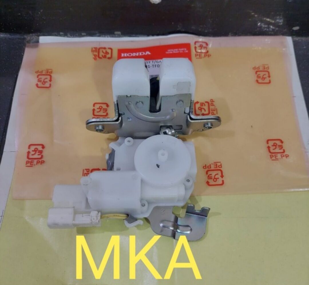DOOR LOCK BAGASI HONDA JAZZ RS BRIO MOBILIO FREED KUNCI PINTU BAGASI ...