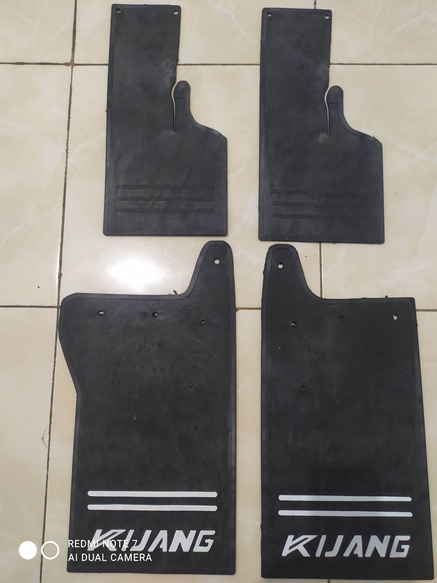 Toyota Kijang Super Wheel mat (KF-40) set/4PCs Harga 60,000 rupiah*Gratis Ongkir