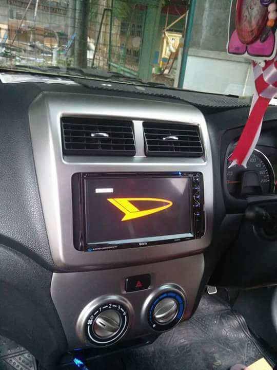 Qora vaginaning yaqindan korinishi Tropik filmda porno