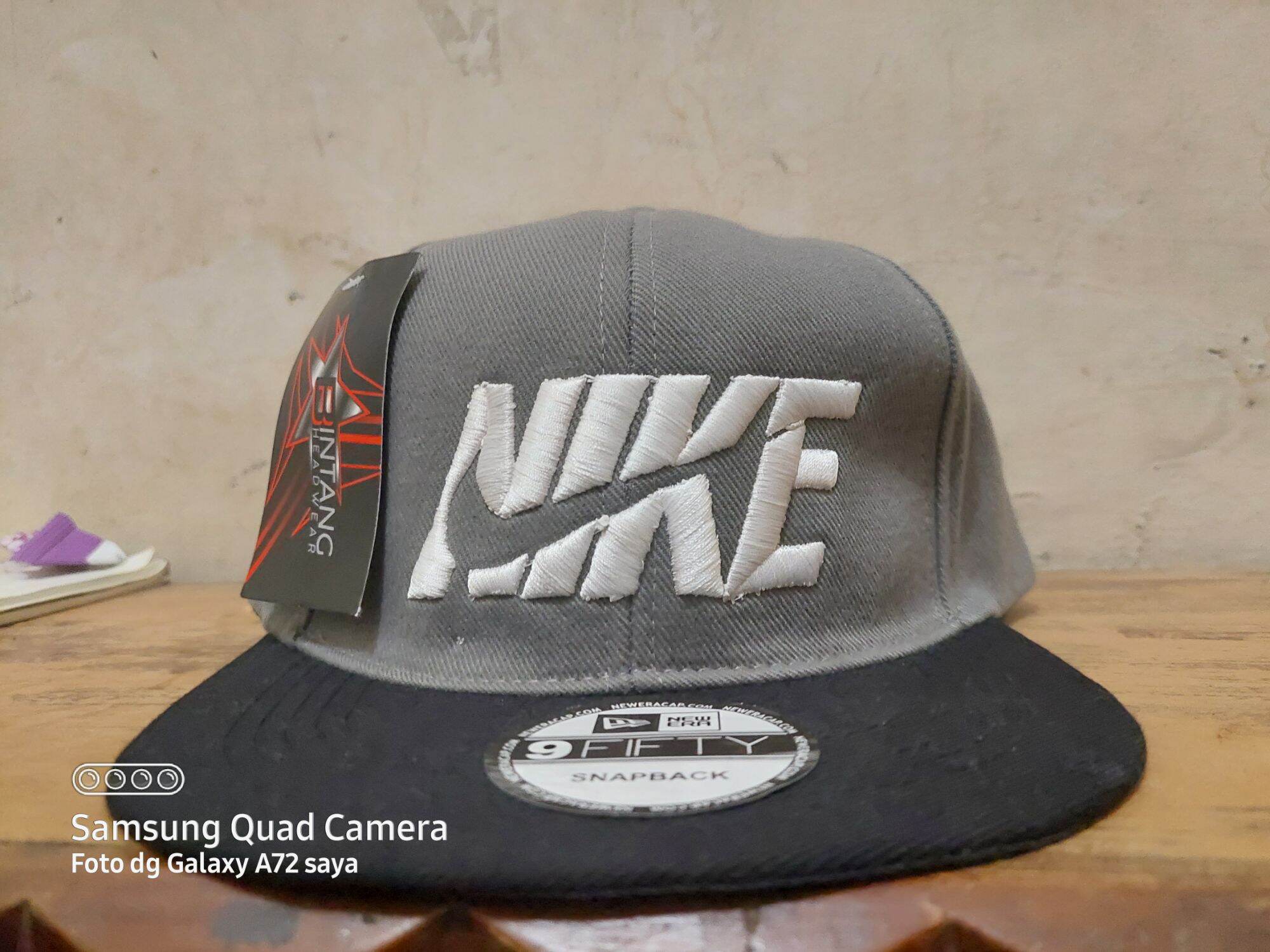 Topi Pria Nike