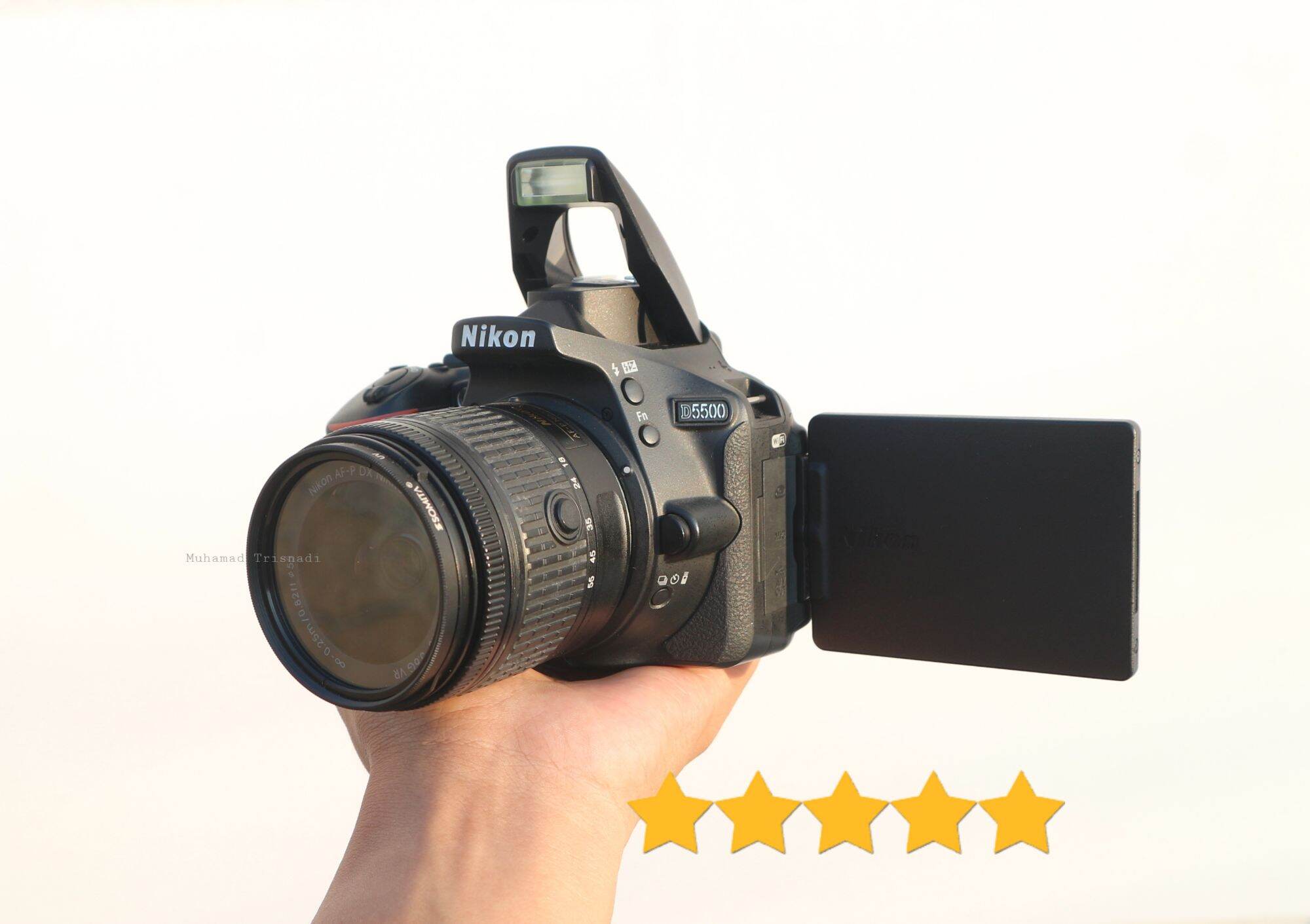 Camera Kamera DSLR SLR Nikon D5500 Lensa 18-55mm AFP Hitam Mulus