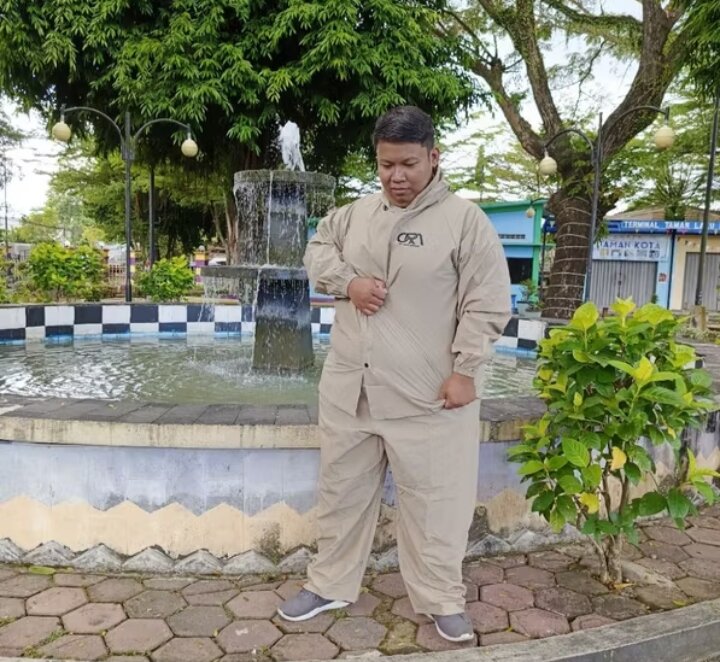 Raincoat Jumbo Big Size Raincoat Pvc Raincoat Thick Coat Large Size Harga 15,985 rupiah*Gratis Ongkir