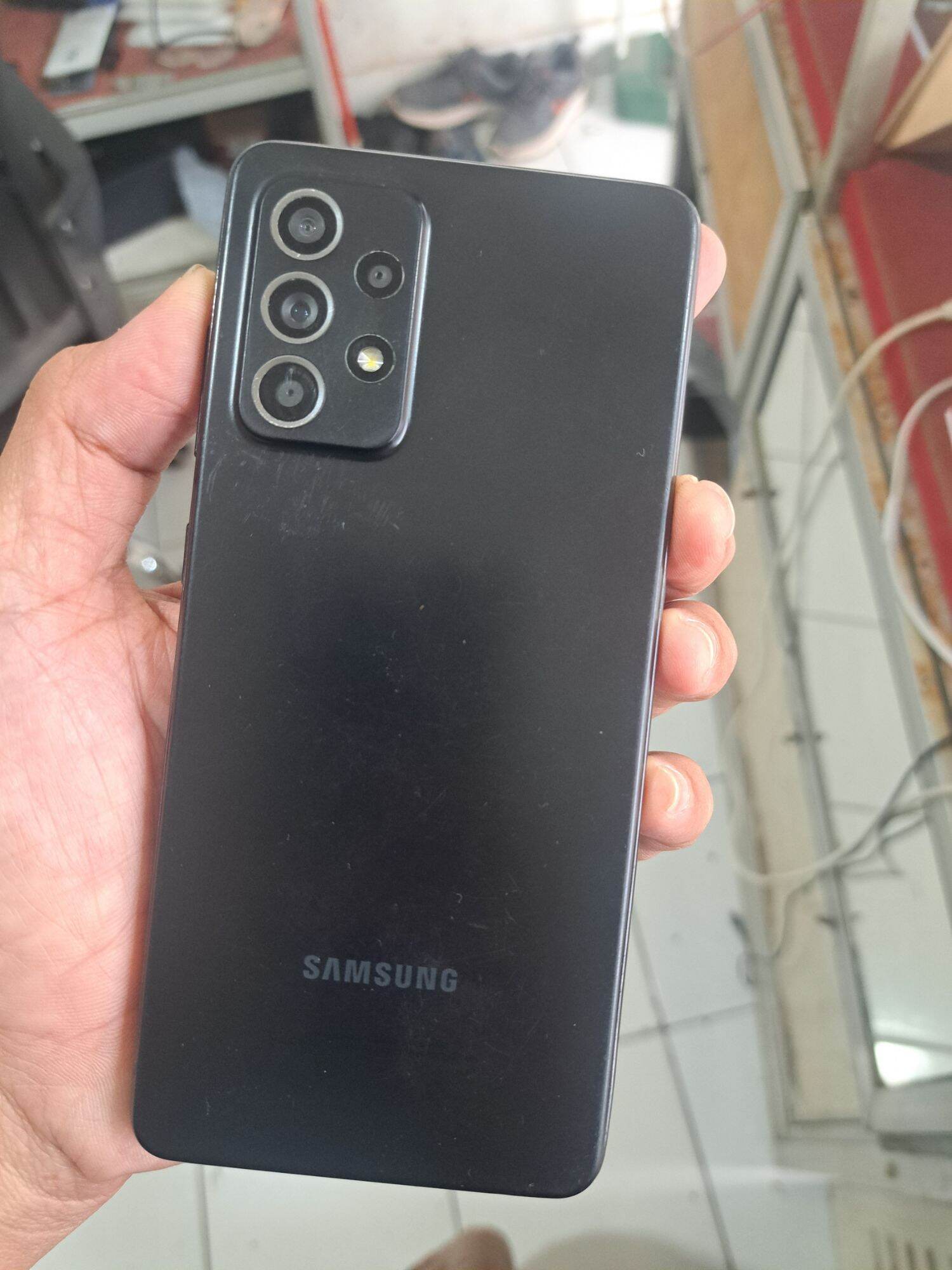 Samsung a73 8/256 Harga  4,000,000 Ringgit*Penghantaran Percuma