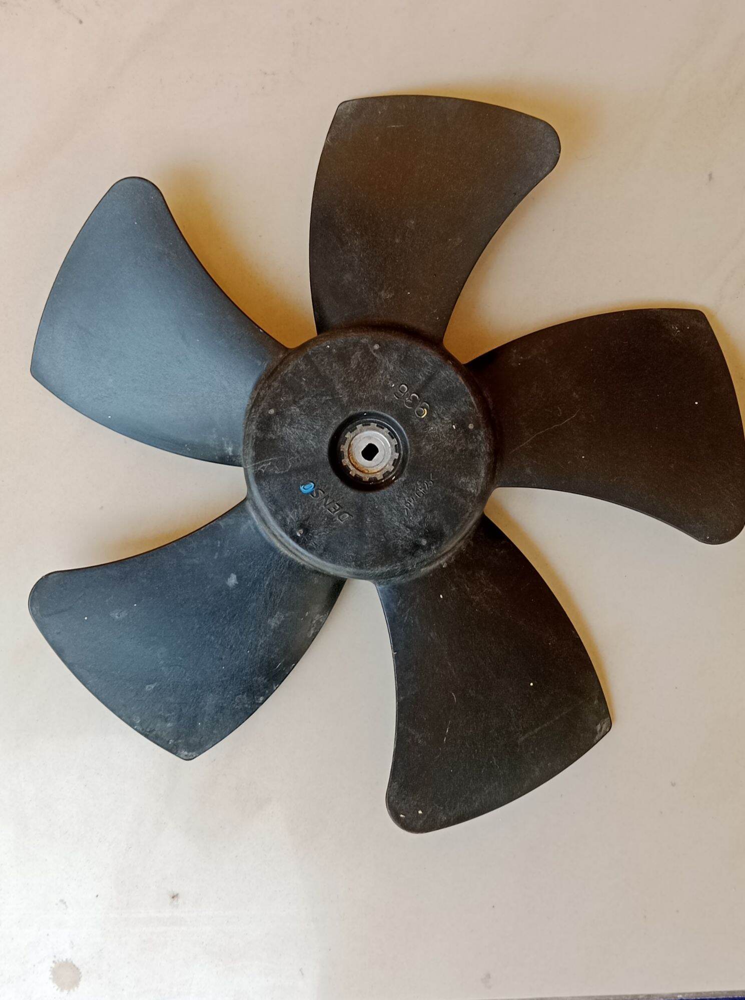 Kipas Fan Radiator Toyota Avanza Velos Rush Grand Max 5 daun barang original cabutan Giá 100,000 Đồng*Miễn phí vận chuyển