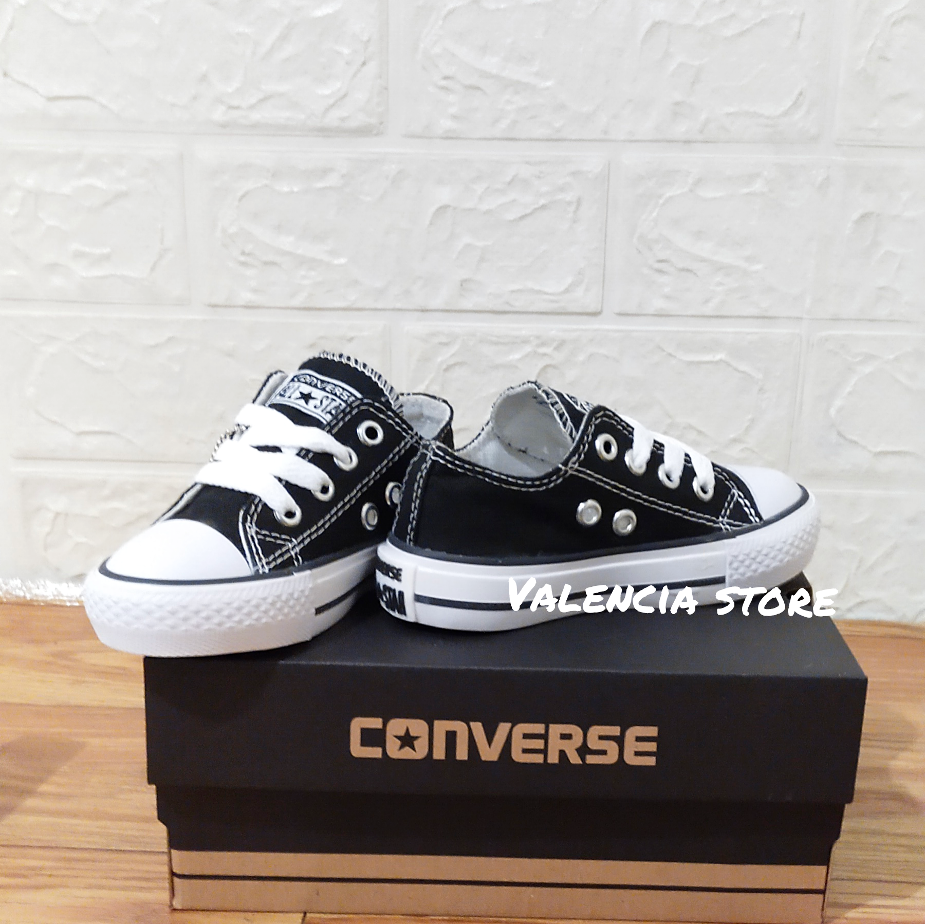 Lazada store converse id