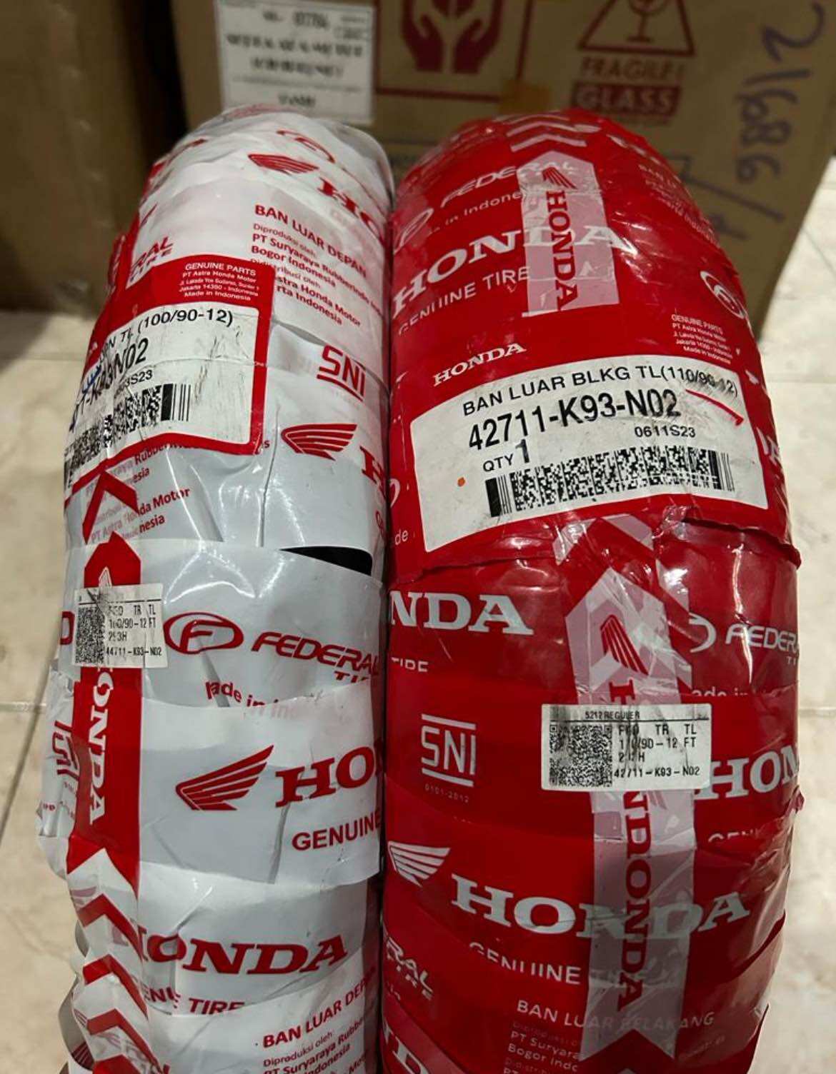 BAN LUAR SCOOPY RING 12 DEPAN BELAKANG SET 100/90-12 110/90-12 FEDERAL HONDA TUBLES Harga 570,000 rupiah*Gratis Ongkir