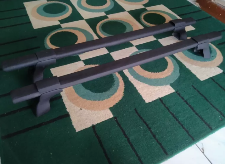 Thule cross bar 2 palang universal cocok untuk semua merk mobil