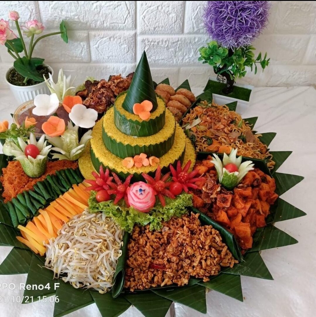 Tumpeng Tart Tumpeng Mie Tumpeng Nasi Kuning Kue Ulang Tahun Buat