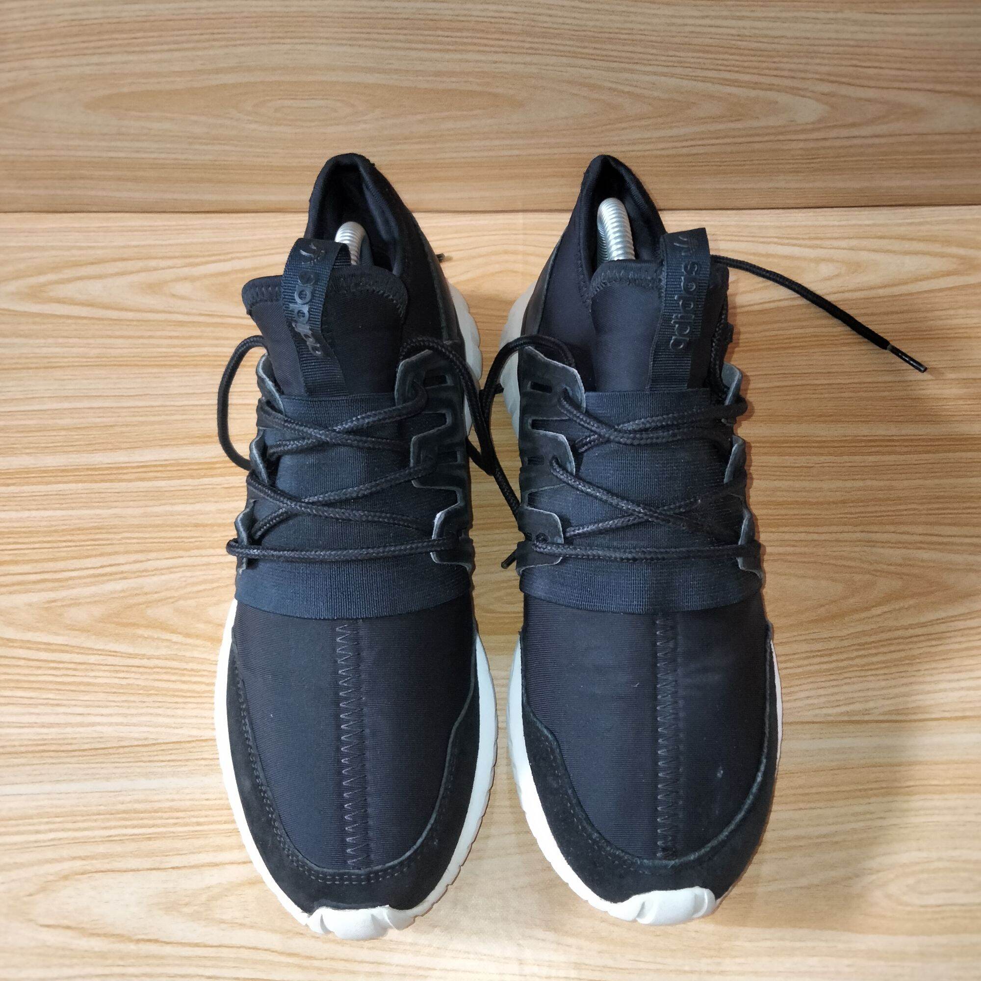 Sepatu adidas hotsell tubular radial