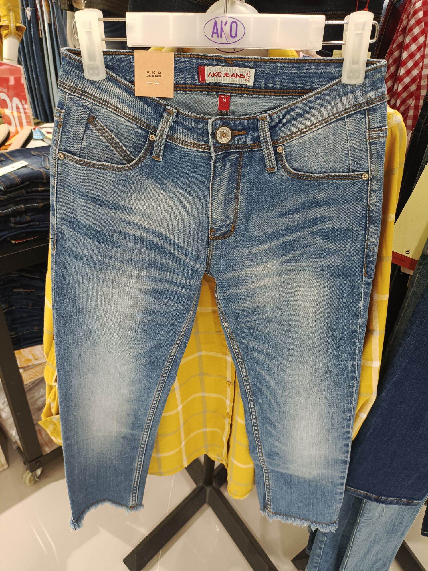 celana jeans 7/8 wanita merek AKO 