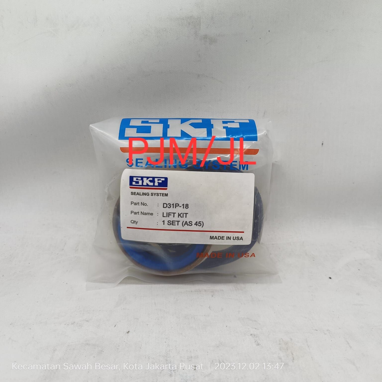 Avril Lavigning klitori va kokrak surati