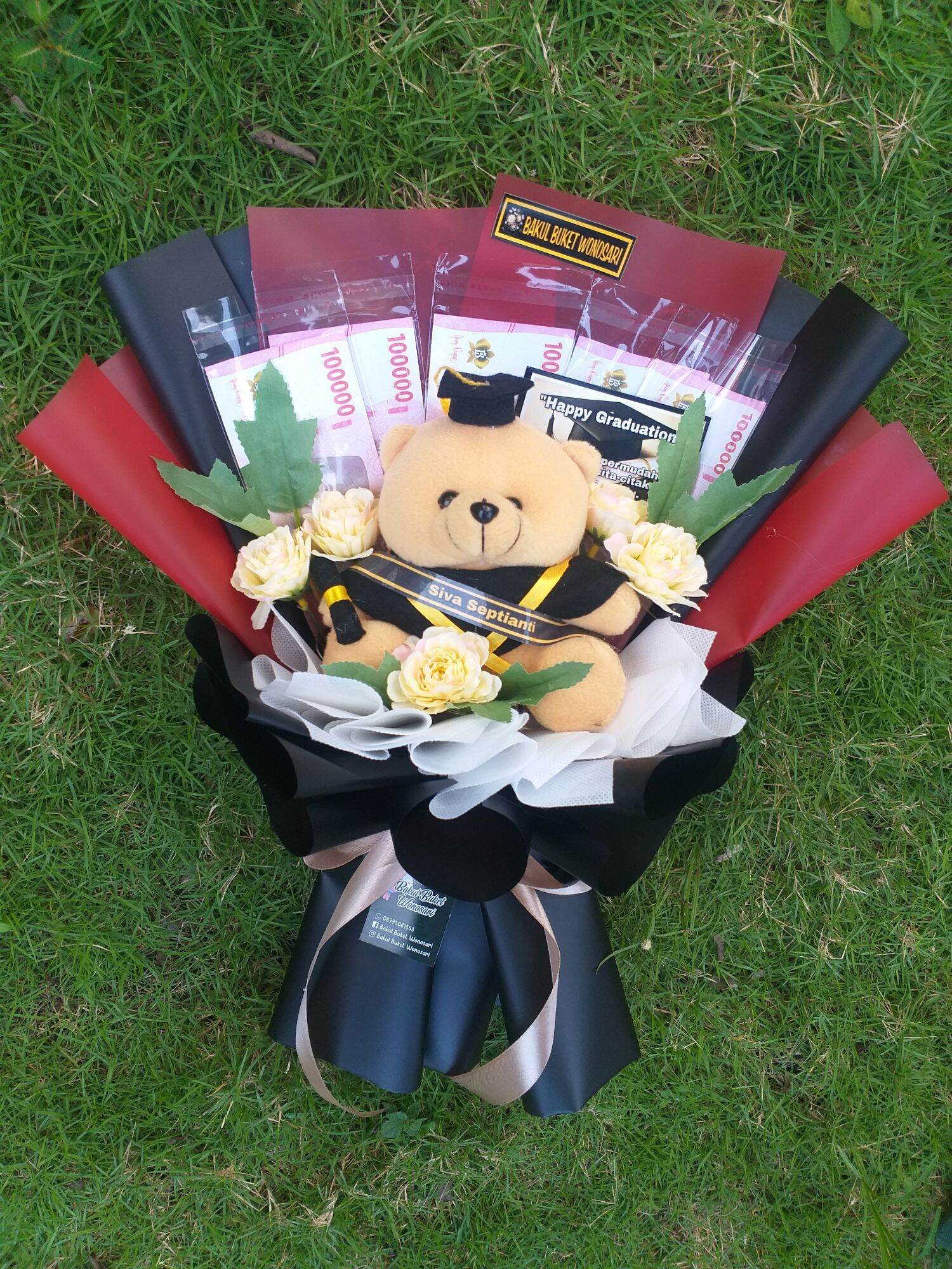 Buket Wisuda Boneka + 5 Slot uang