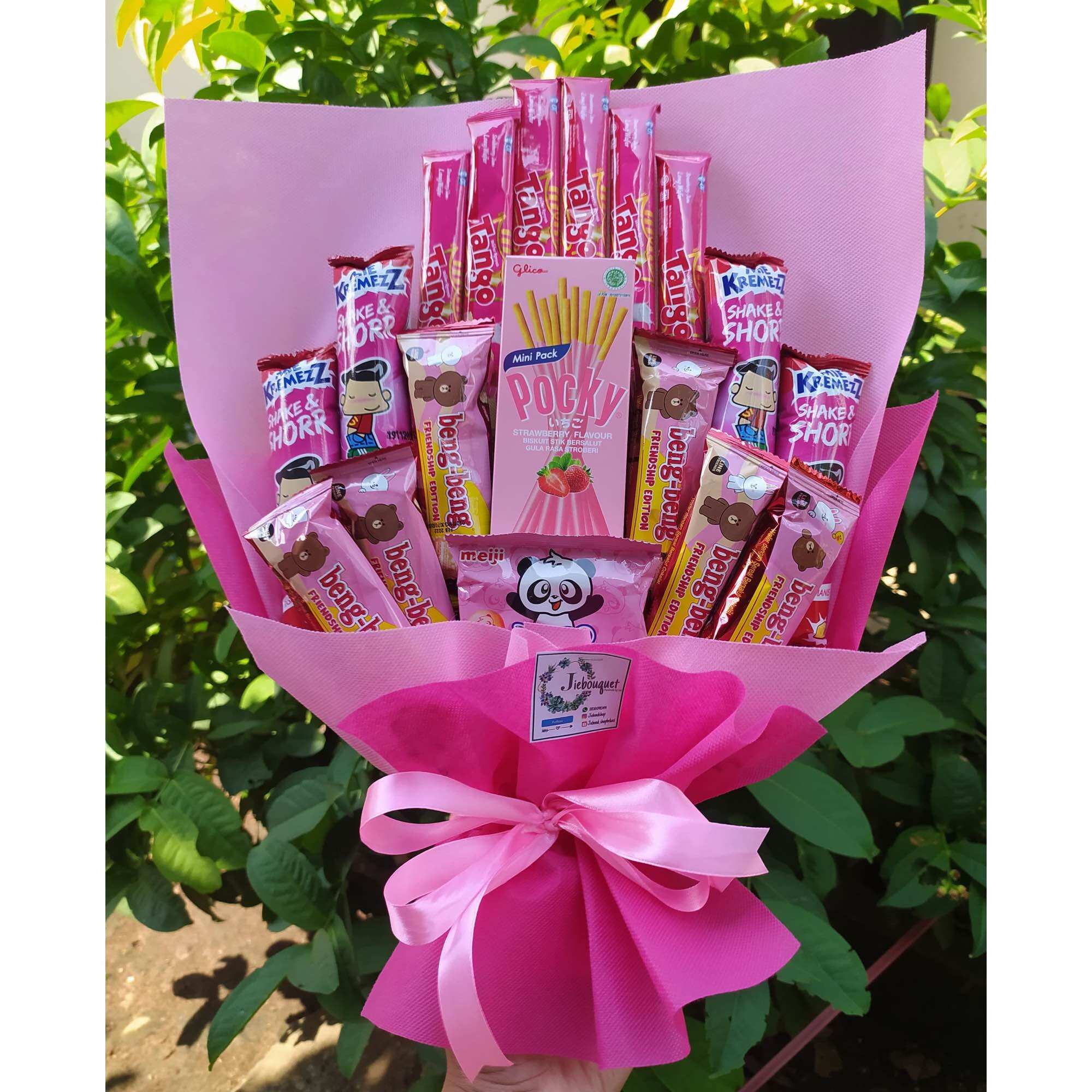 (S) BUKET SNACK SERBA PINK CANTIK GIRLY PINK / Anniversary