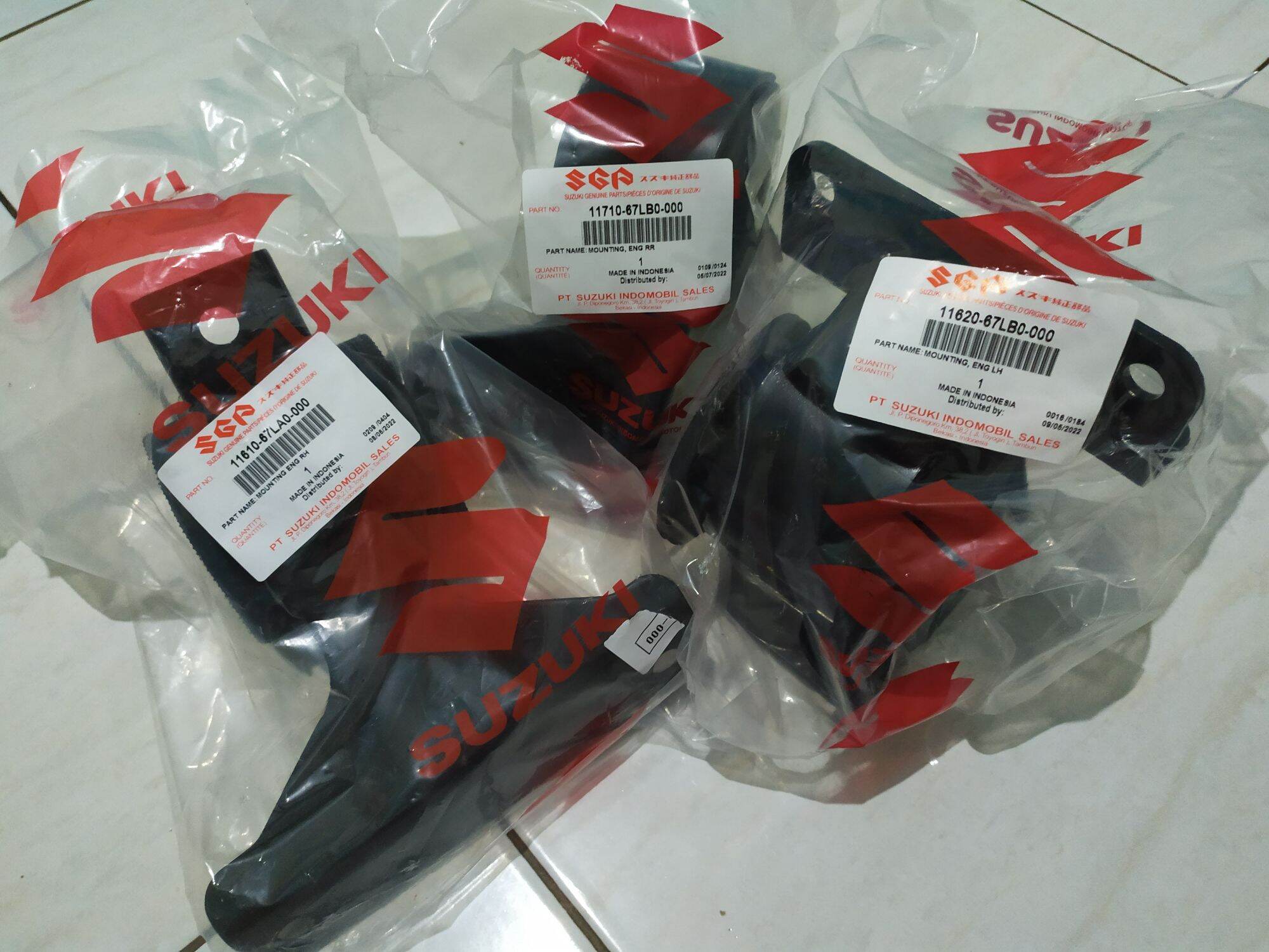 1set engine mounting ori Suzuki genuine part SGP karimun wagon r ga gl gx gs dilago Harga 1,499,500 rupiah*Gratis Ongkir