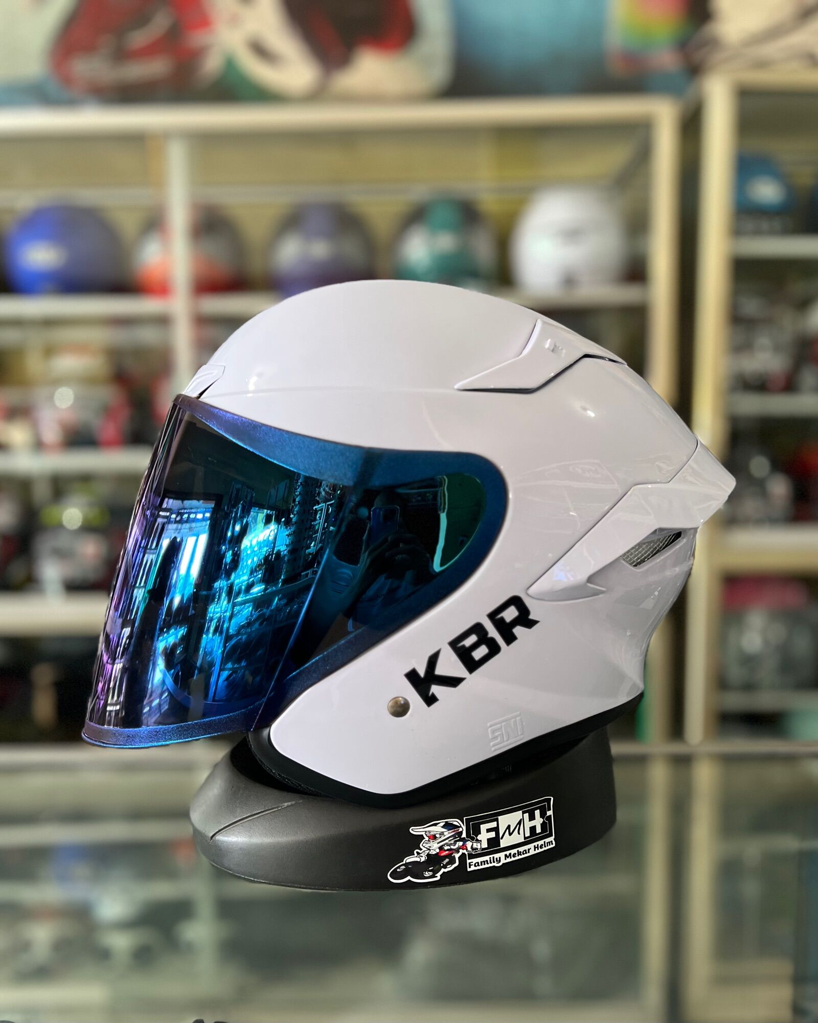 HELM KBR KAIROZ WARNA PUTIH HELM HALF FACE VERSI TTC Lazada Indonesia