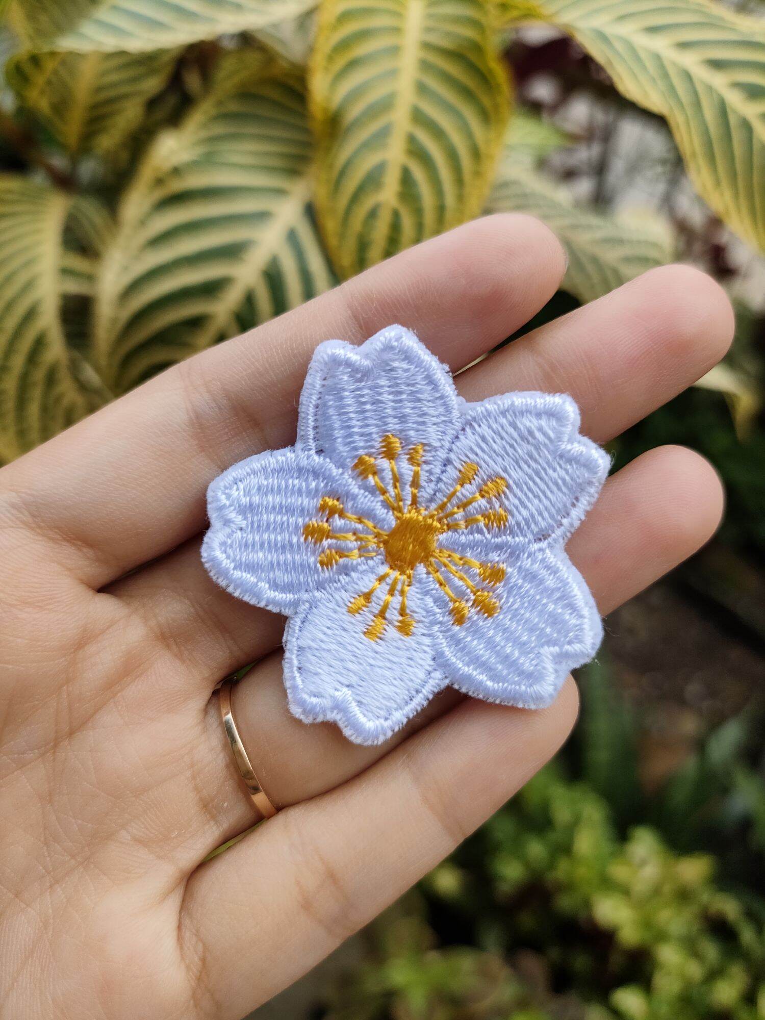 ( Tinggal Setrika ) Stiker Bordir Baju Bunga Iron Patch Flower Timbul Patch Iron Lucu Murah Tambalan Kaos Bolong Tembelan Celana Robek Tempelan Jaket Sobek bordir Tempel Bordil Bordiran