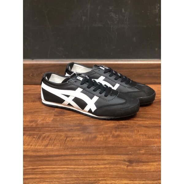 onitsuka tiger cleats