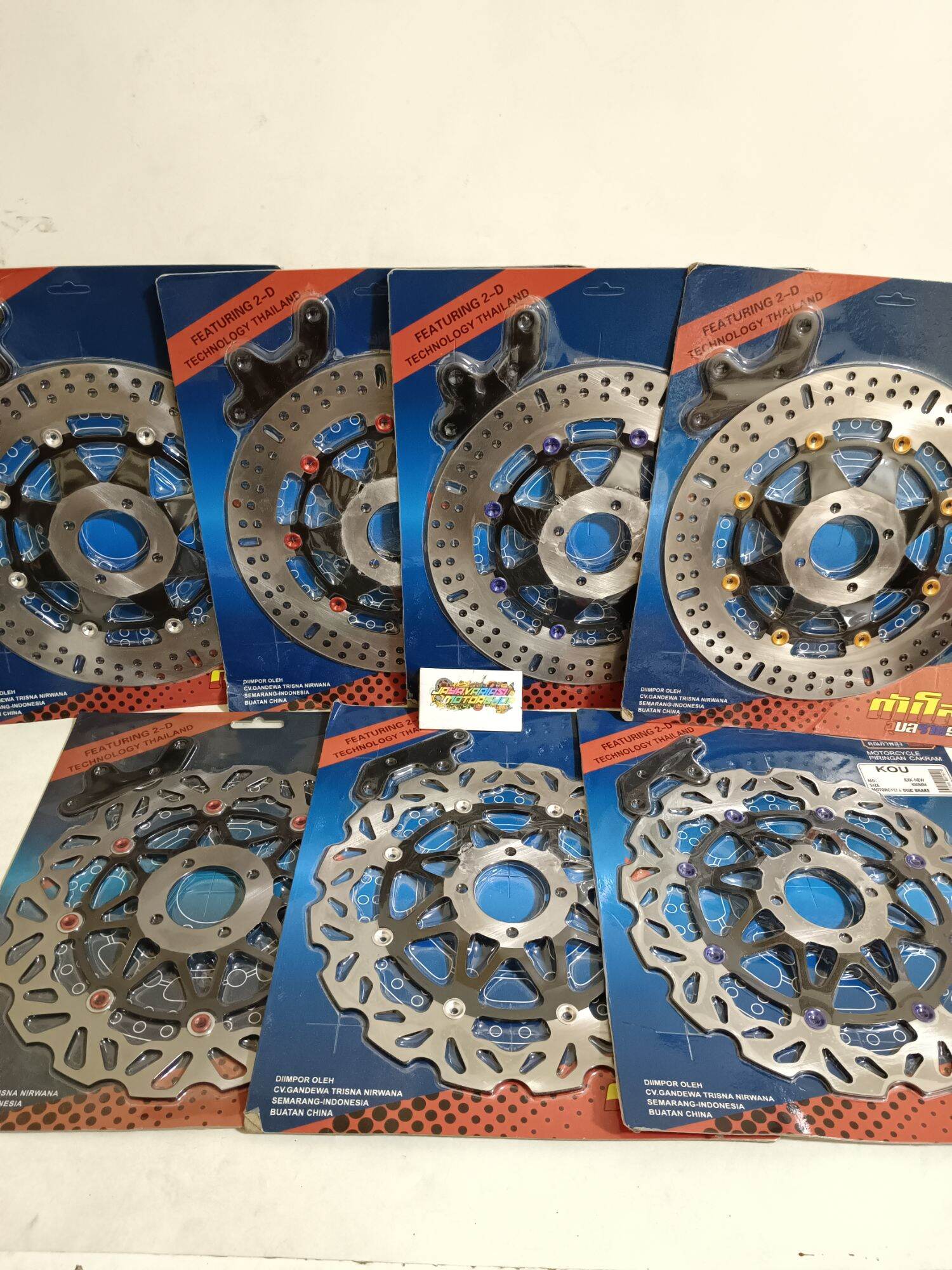 Front Disc Brake Disc Variations by Kou Mahachai Thailand Model Ktc (Round) & Psm (Flower) Black Series Disc 300mm + Black Pnp Bracket Yamaha Rx King New (Rx King Old Must Be Lathe-Machined) Harga 125,000 rupiah*Gratis Ongkir